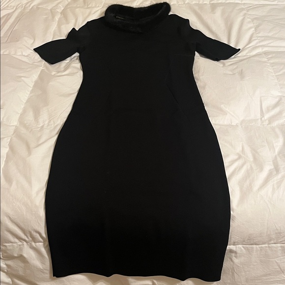 Escada Black dress with real mink fur trim - Picture 3 of 10